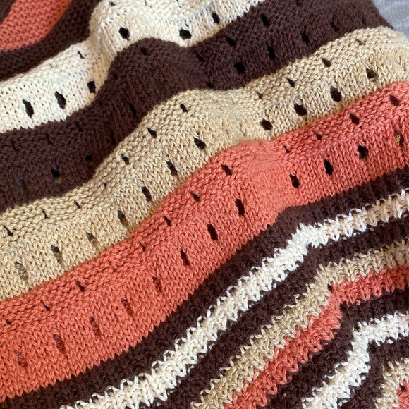 Beach dress in brown pink and beige with a tint of white. Halter top. - Picture 2 of 3